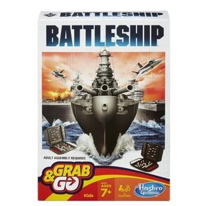 Hasbro Battleship Grab & Go 2 Player Portable Game NWT